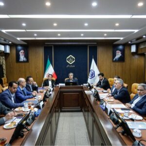 نشست مدیرعامل سازمان تأمین اجتماعی با دبیرکل و اعضای کانون عالی انجمن‌های…