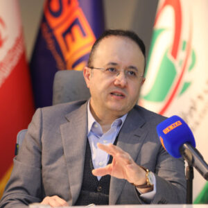 جذب علاقه‌مندان به سرمایه‌گذاری ارزی در بورس امکان‌پذیر شد/ صندوق‌های ارزی انگیزه نگه‌داری ارز در بازار غیررسمی را کاهش می‌دهند