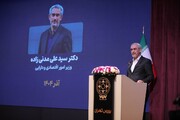 دولت با جدیت در حال اصلاح مداخلات دستوری و تقویت نقش بازار سرمایه است/ بازار سرمایه محور شفافیت اقتصادی است/ قیمت‌گذاری دستوری معادل فساد و رانت در اقتصاد است + ویدئو