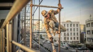 کارگران ساختمانی تا پایان اردیبهشت نیاز به تمدید کارت مهارت ندارند