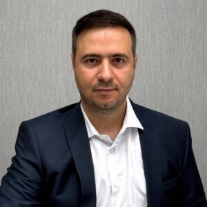 صندوق‌های سرمایه‌گذاری ریسک را کاهش و فرصت کسب بازده را افزایش می‌دهند