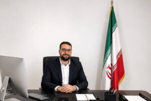 سرمایه‌گذاری غیرمستقیم به مدیریت حرفه‌ای‌تر سرمایه‌ و کاهش ریسک سرمایه‌گذاری در بازار سهام منجر می‌شود